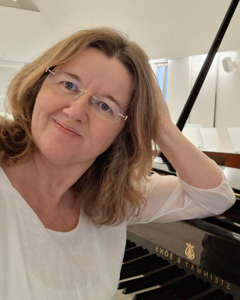 Csilla with the piano